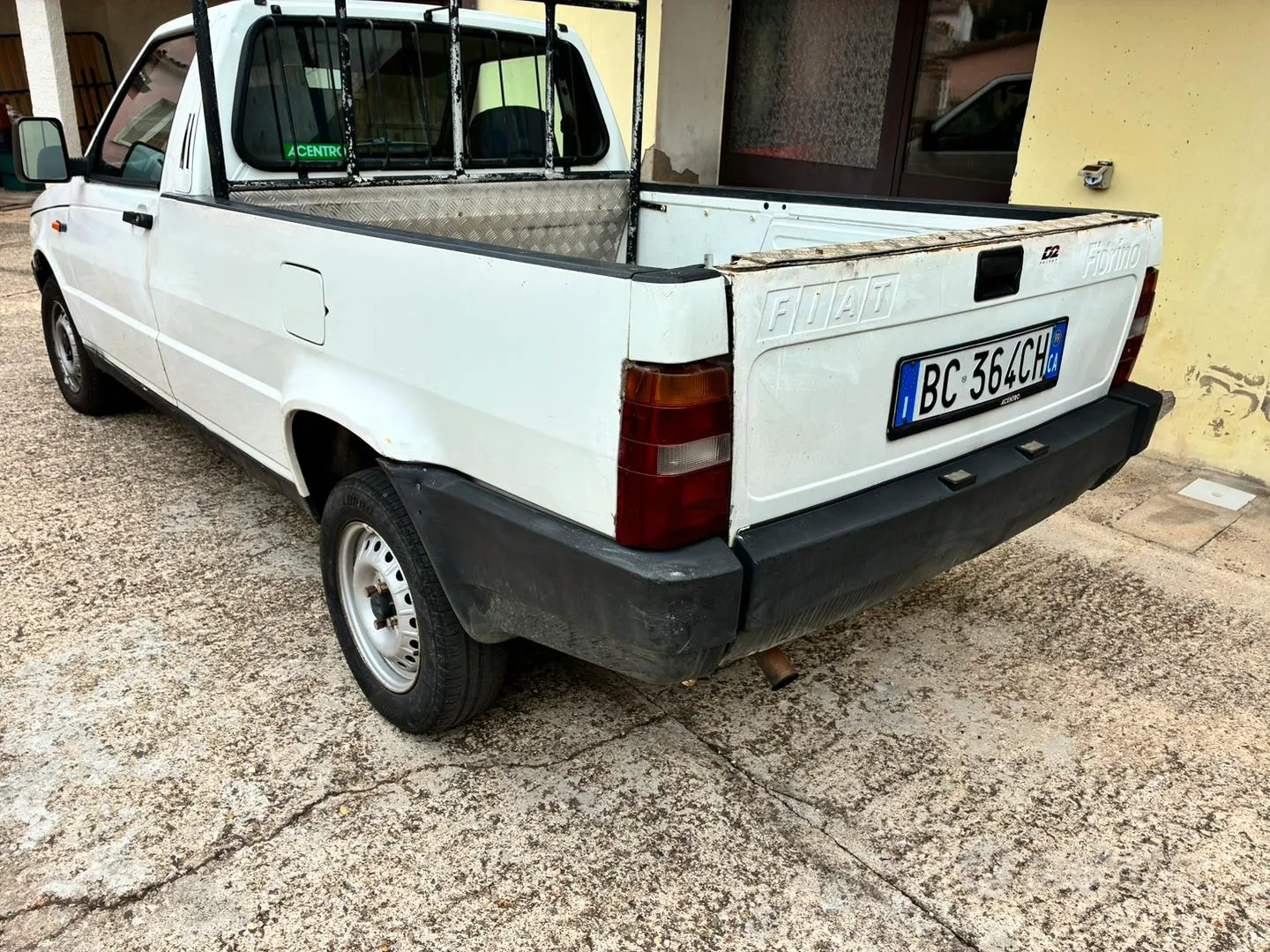 Fiat Fiorino 1999 photo 2