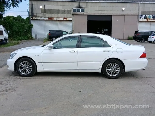Toyota Crown Royal 2006 photo 4