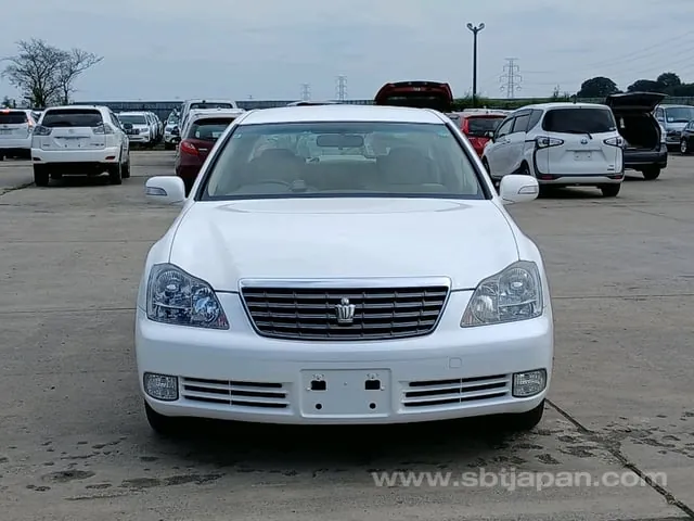 Toyota Crown Royal 2006 photo 2