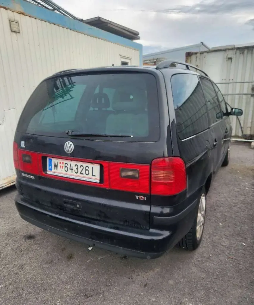 Volkswagen Sharan 2002 photo 3