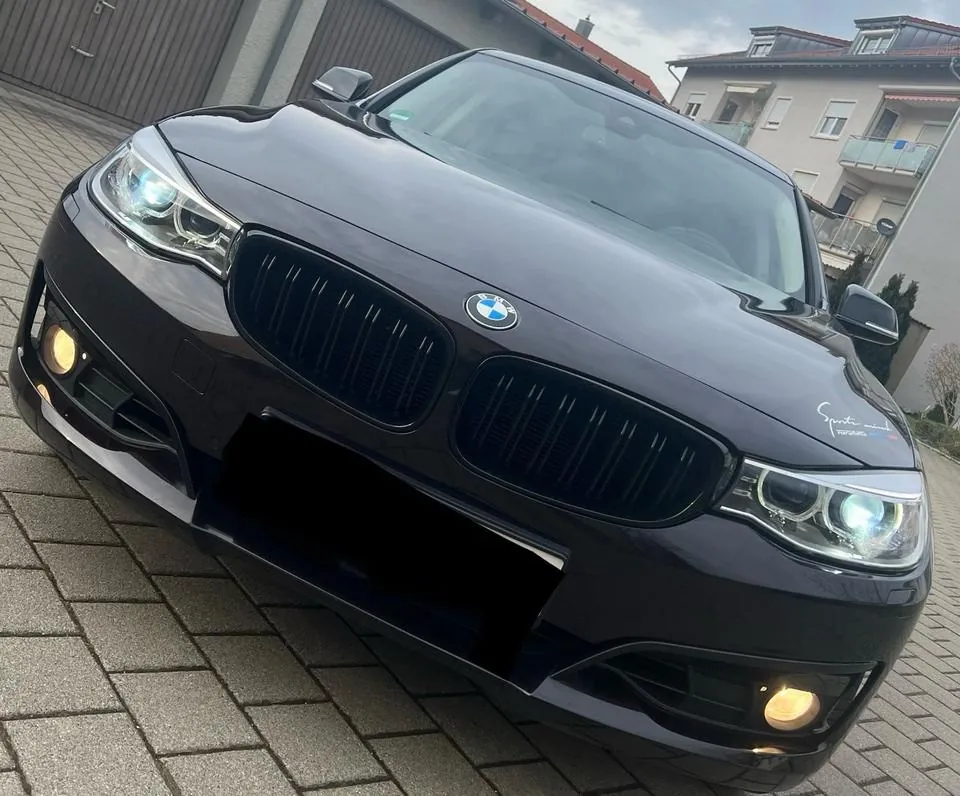 BMW 320I
