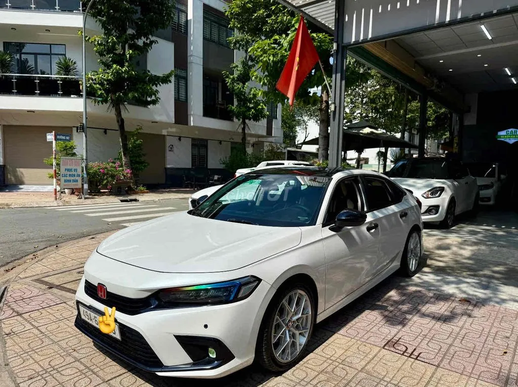 Honda Civic 2022 photo 3