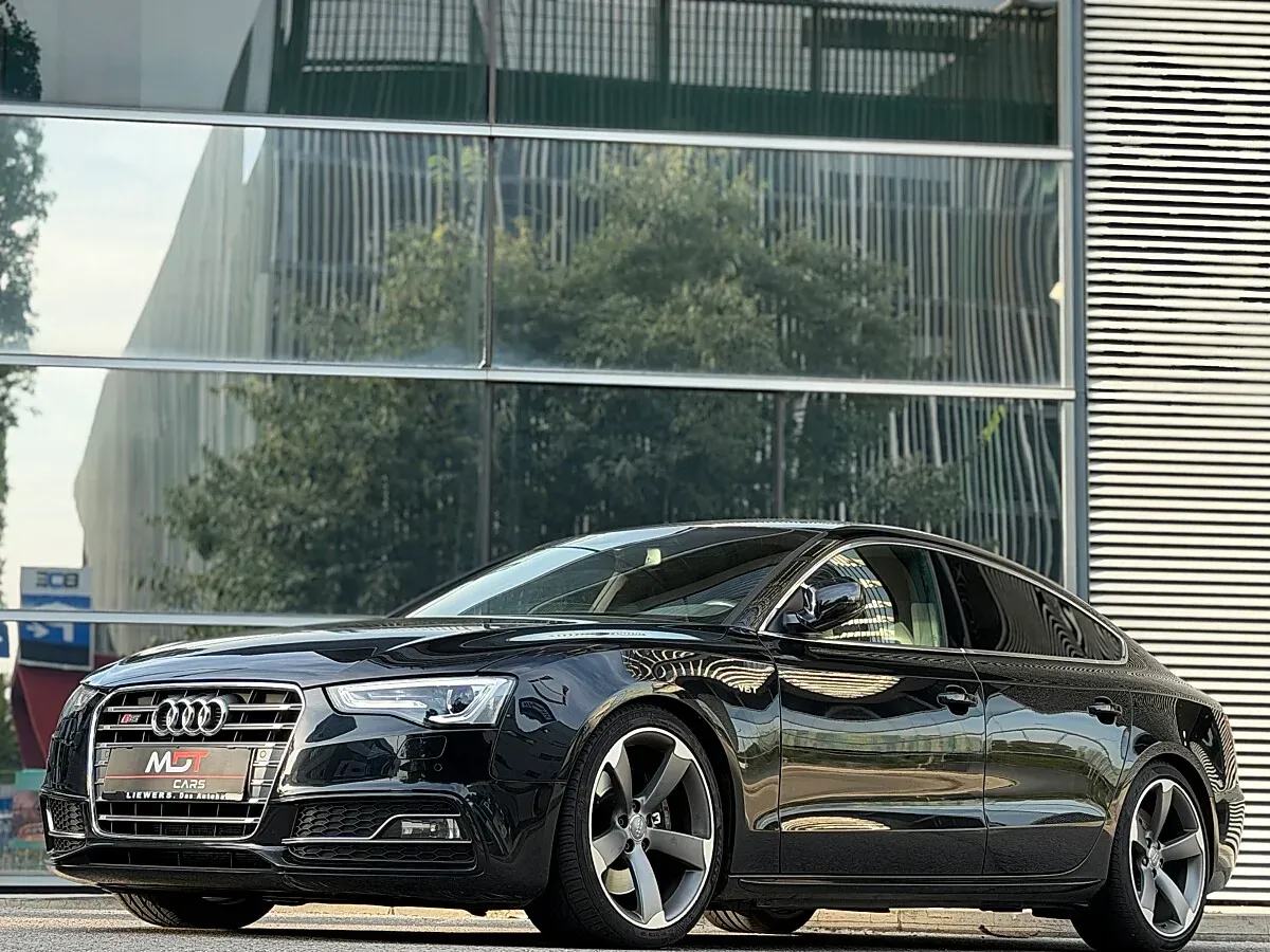 Audi A5 2011 photo 3