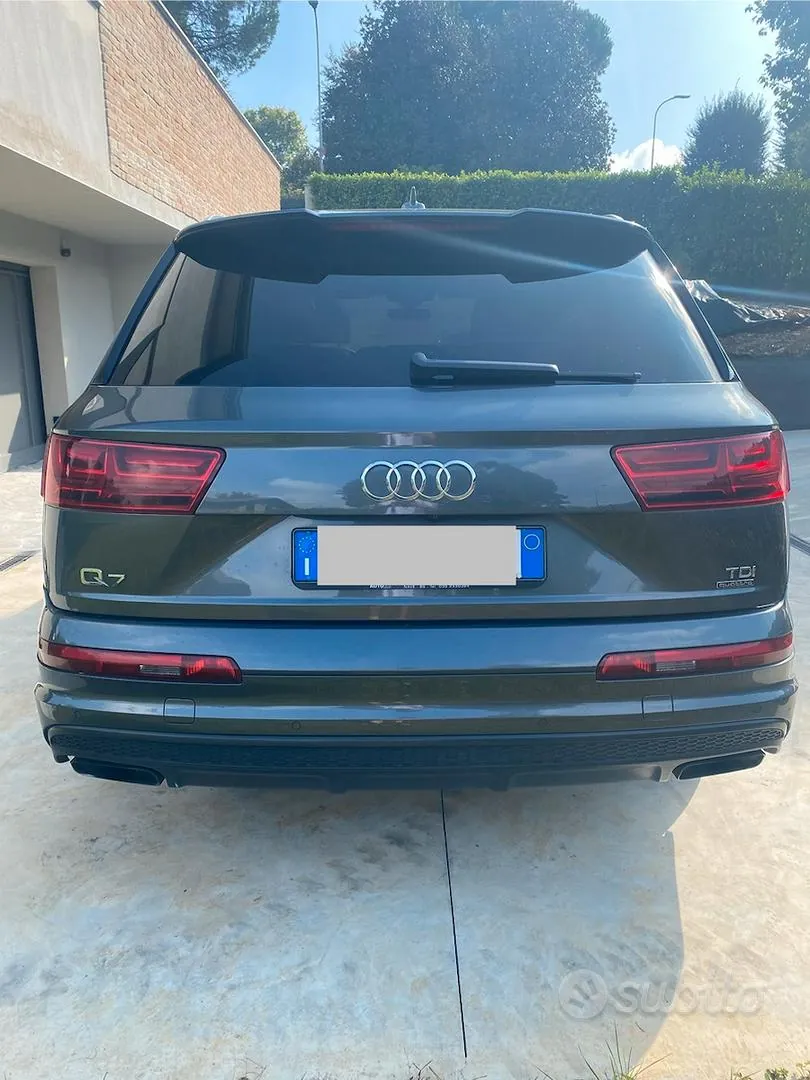Audi Q7 2017 photo 3