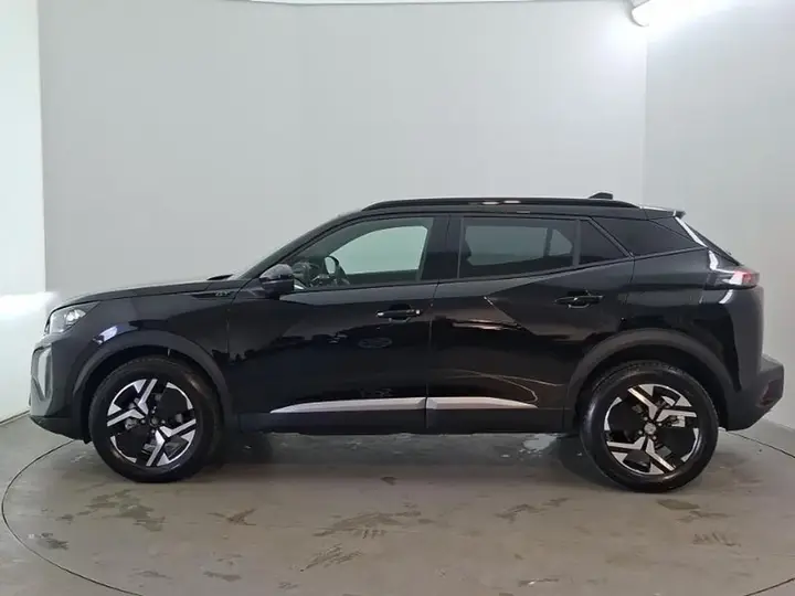 Peugeot 2008 2026 photo 4