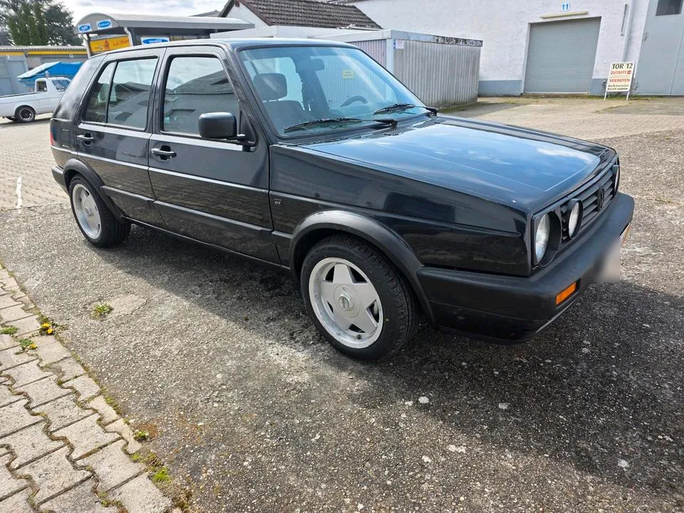 Volkswagen Golf 2