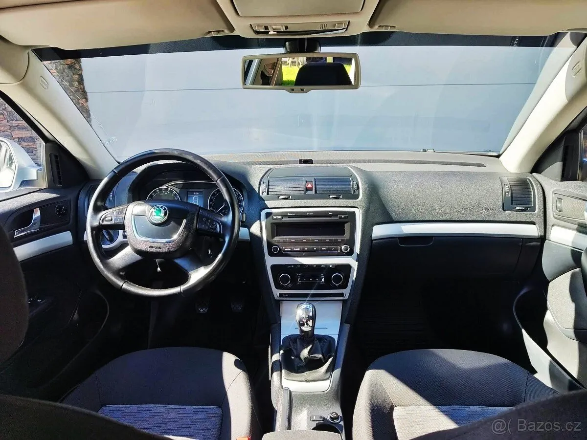 Skoda Octavia 2011 photo 5