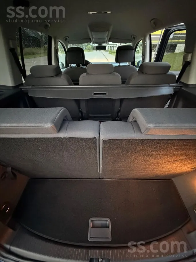 Volkswagen Touran 2014 photo 5