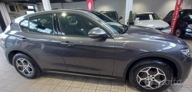 Alfa Romeo Stelvio 2022 photo 2
