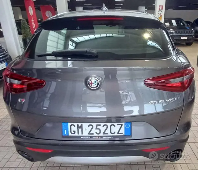 Alfa Romeo Stelvio 2022 photo 4