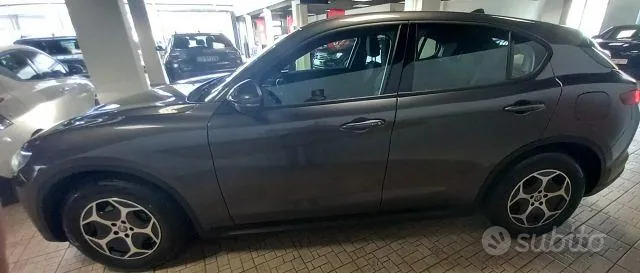 Alfa Romeo Stelvio 2022 photo 3