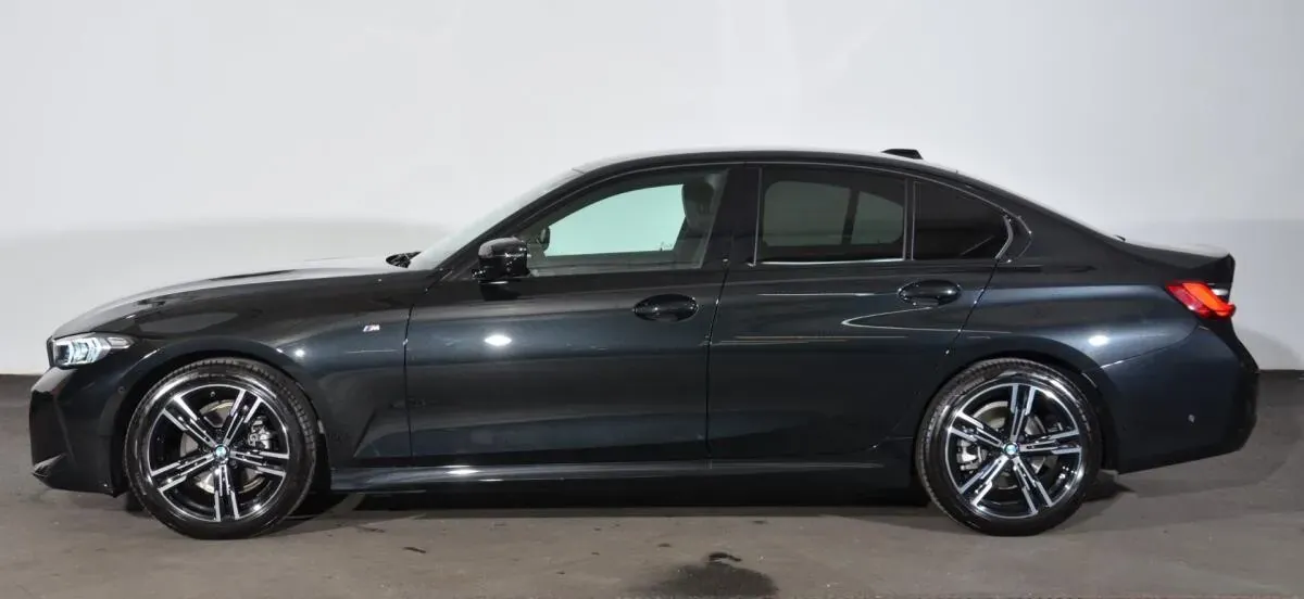 BMW 3 Series 2025 photo 3