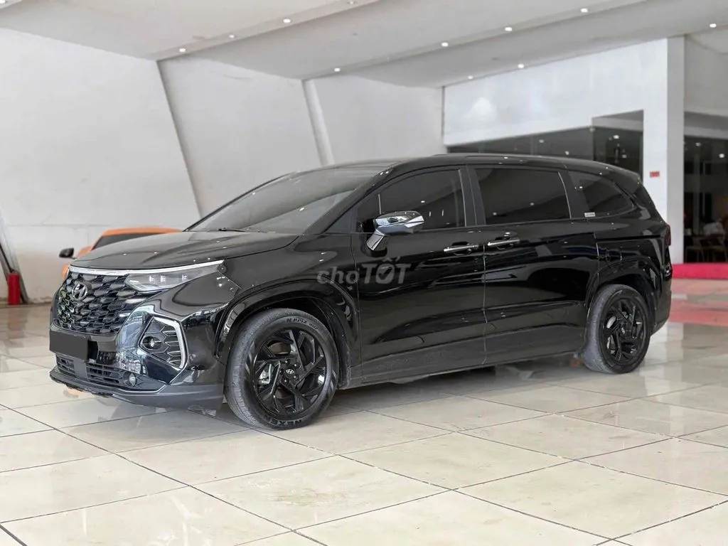 Hyundai Custin 2023 photo 3