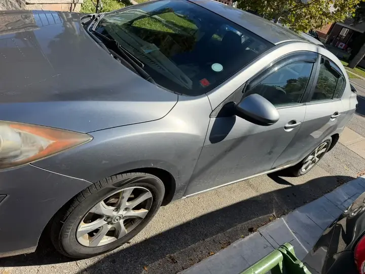 Mazda 3 2012 photo 4