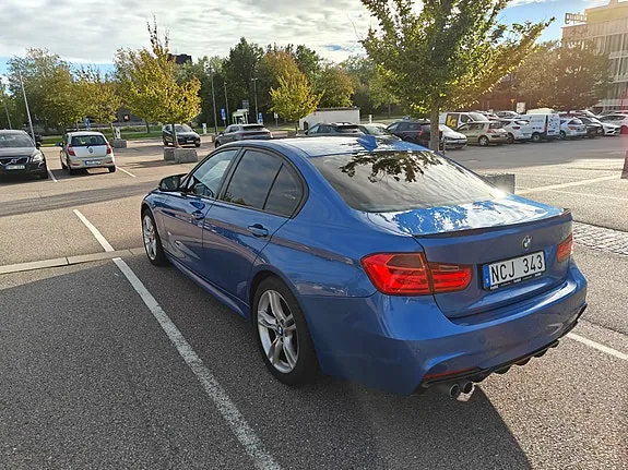 BMW 328I 2013 photo 3