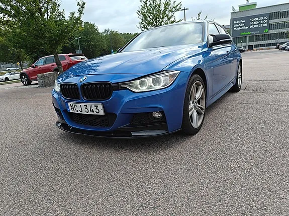 BMW 328I 2013 photo 4