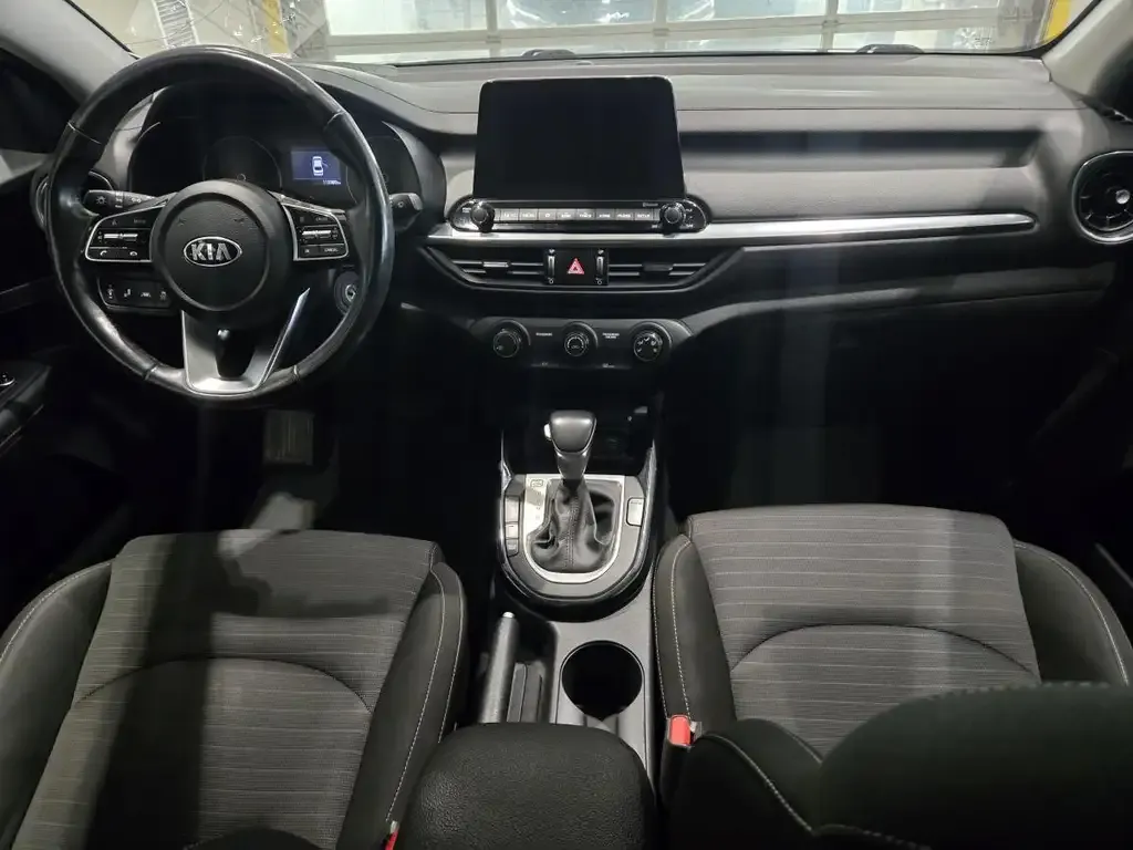 Kia Forte 2021 photo 5