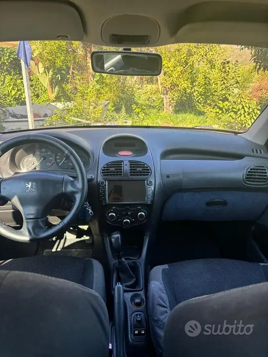 Peugeot 206 2003 photo 5