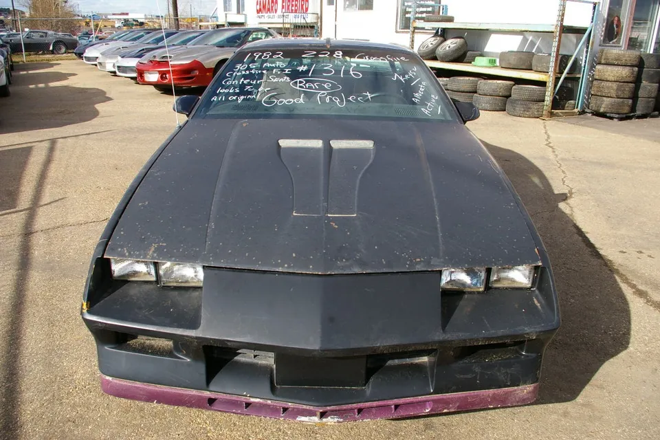 Chevrolet Camaro 1982 photo 2