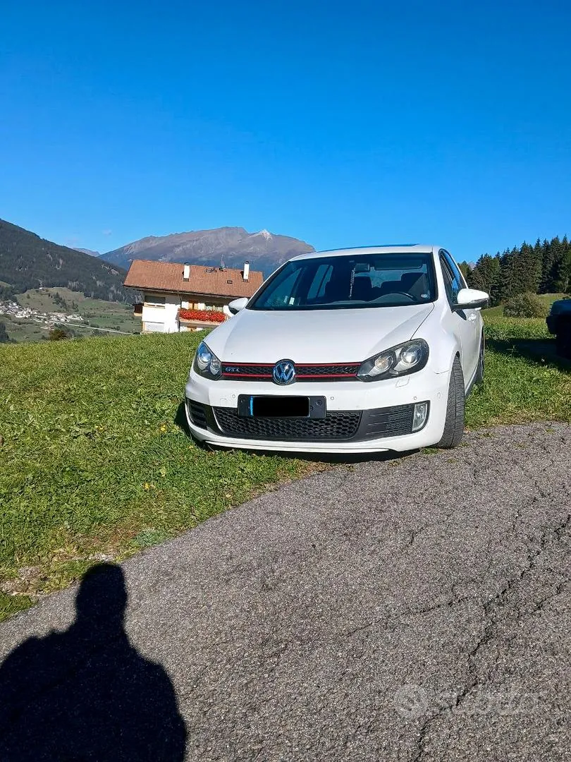 Volkswagen Golf 2009 photo 2