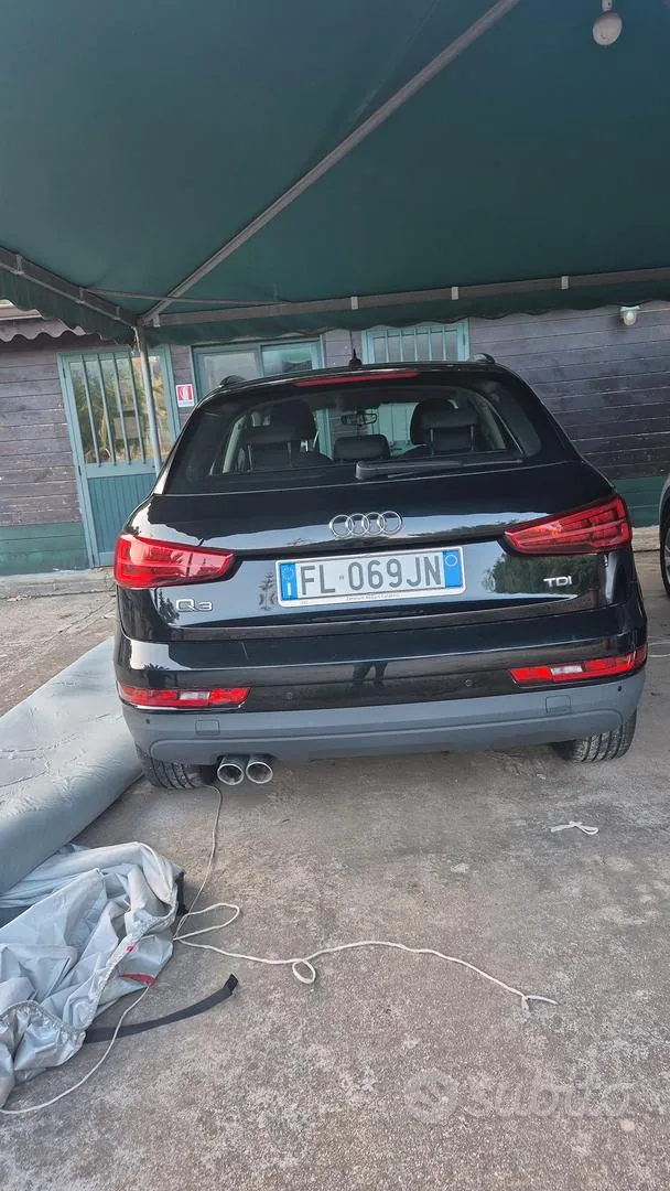 Audi Q3 2017 photo 2