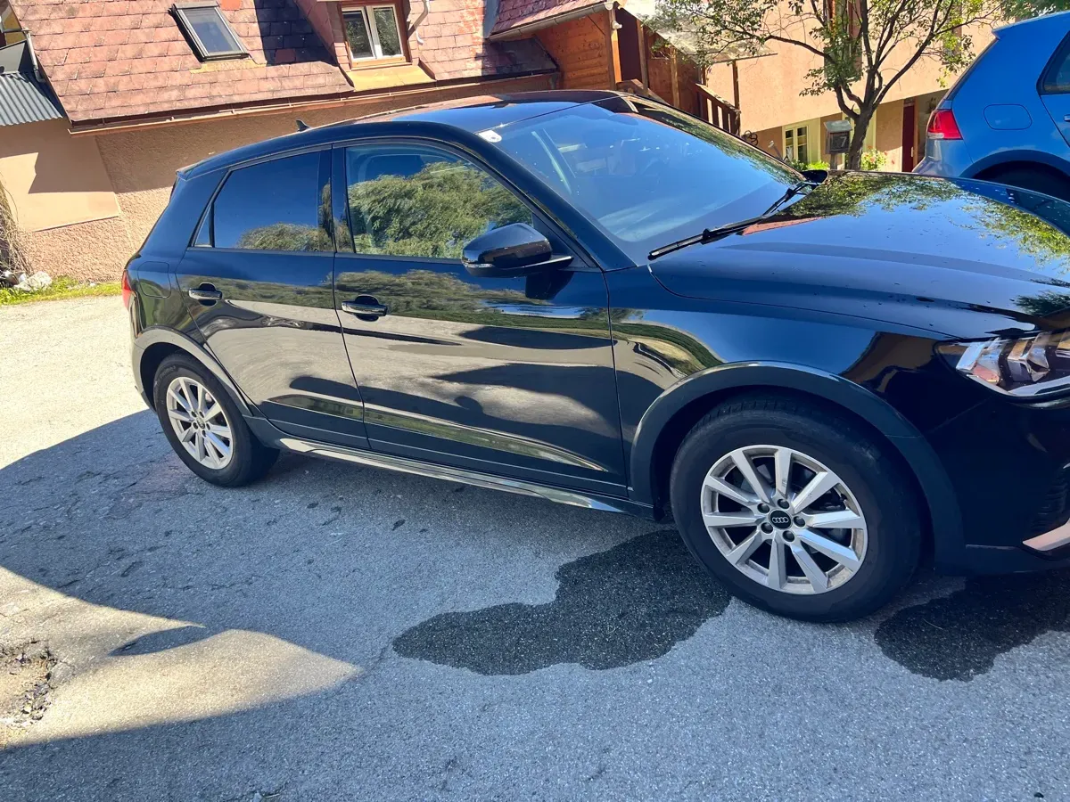 Audi A1 2023 photo 2