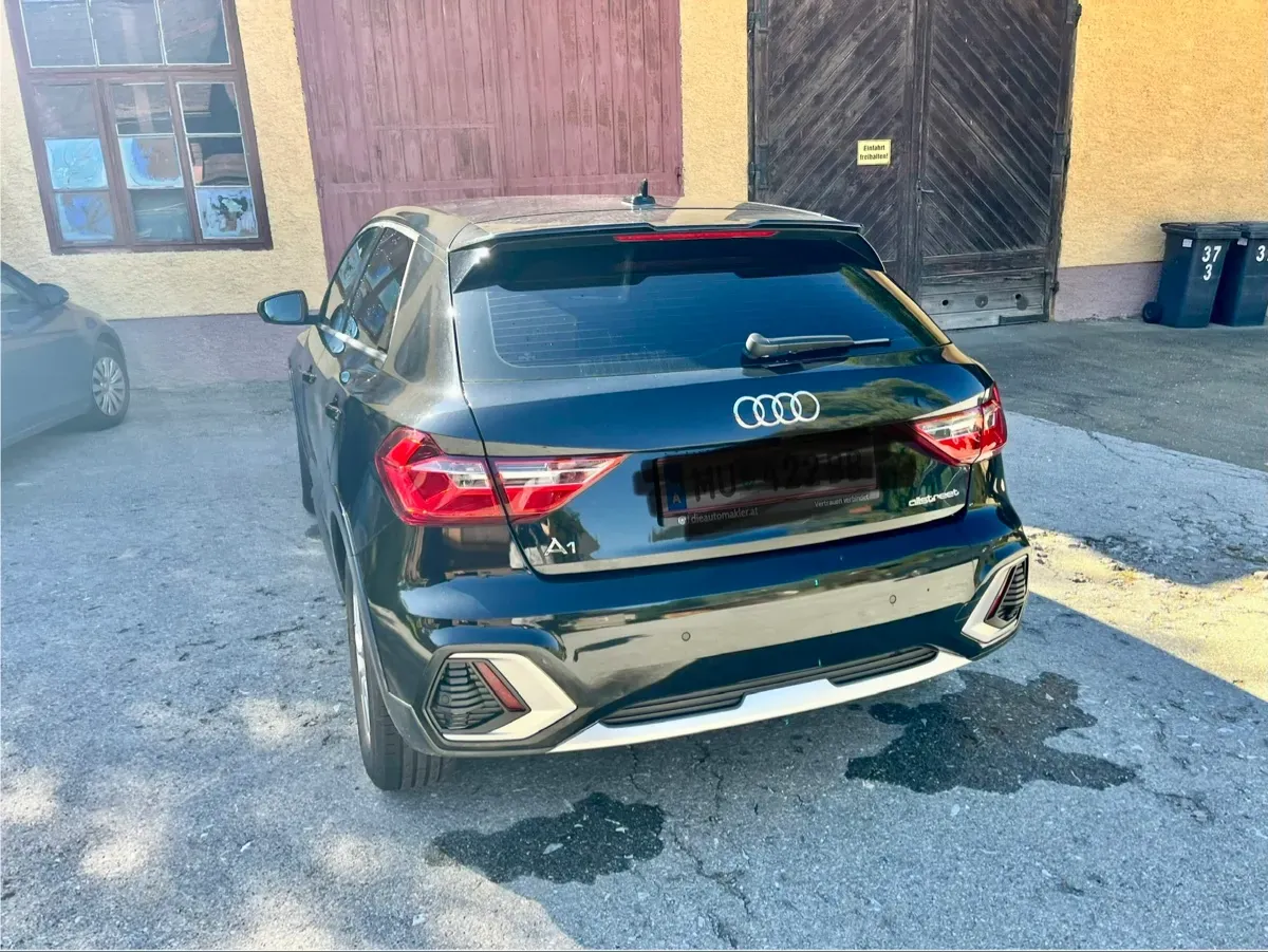 Audi A1 2023 photo 3
