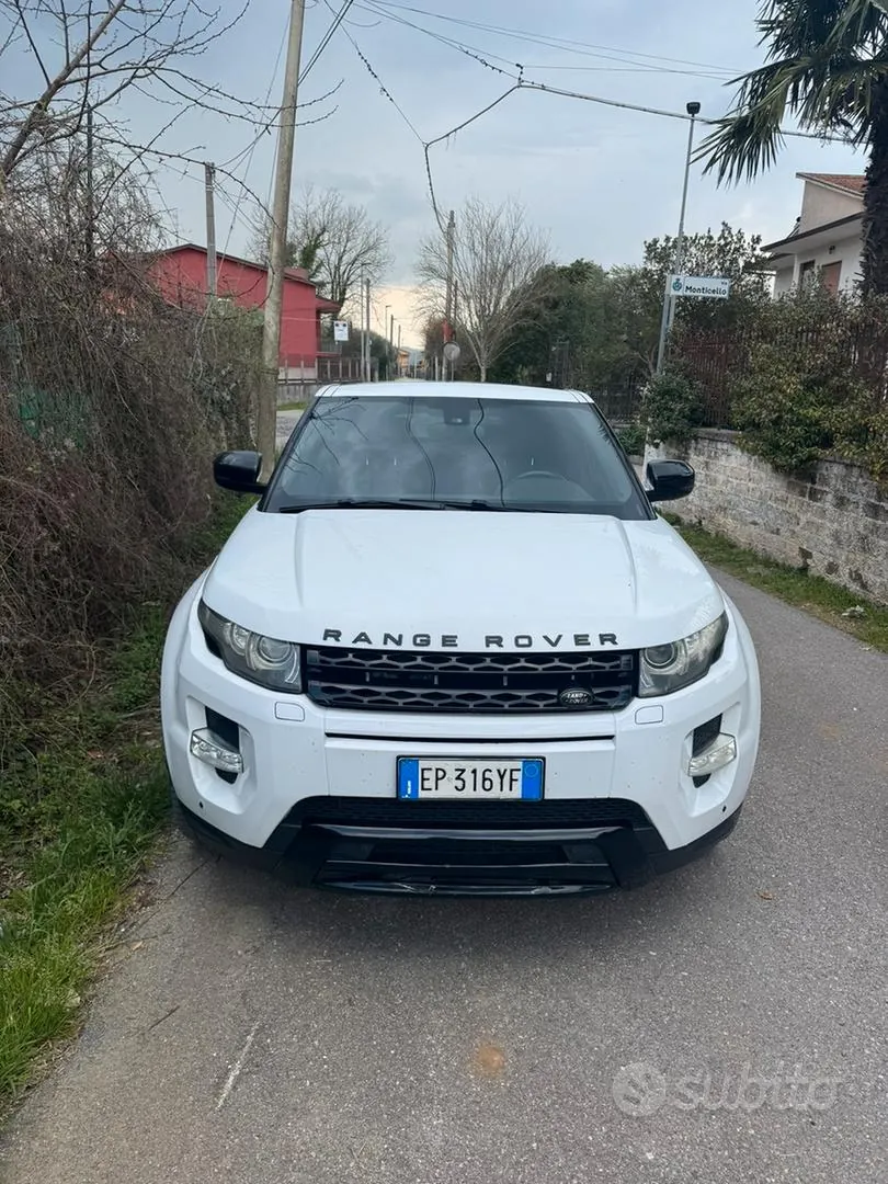 Land Rover Evoque 2013 photo 2