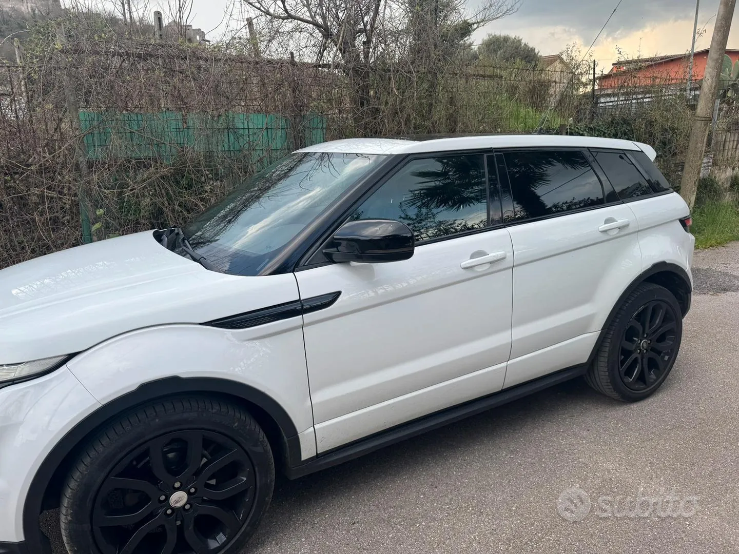 Land Rover Evoque 2013 photo 3