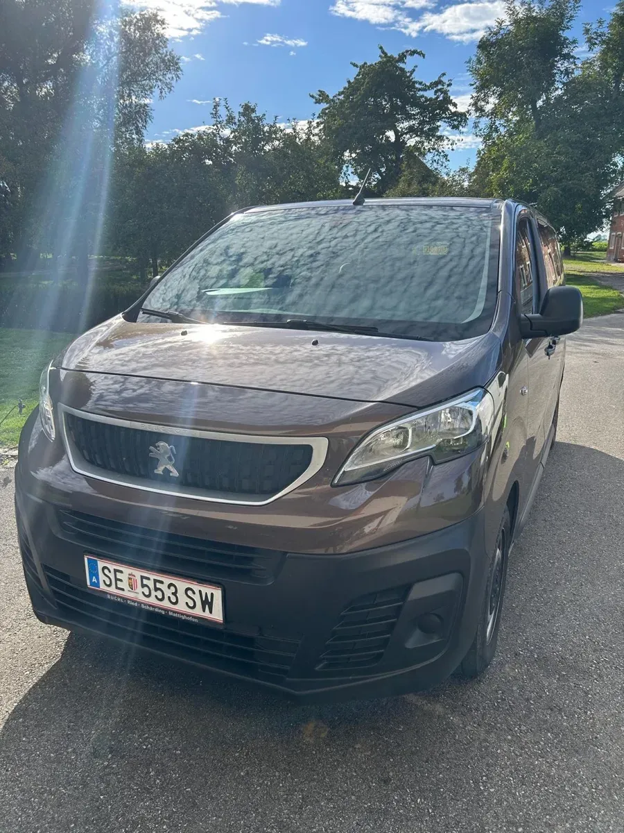 Peugeot Traveller 2020 photo 2