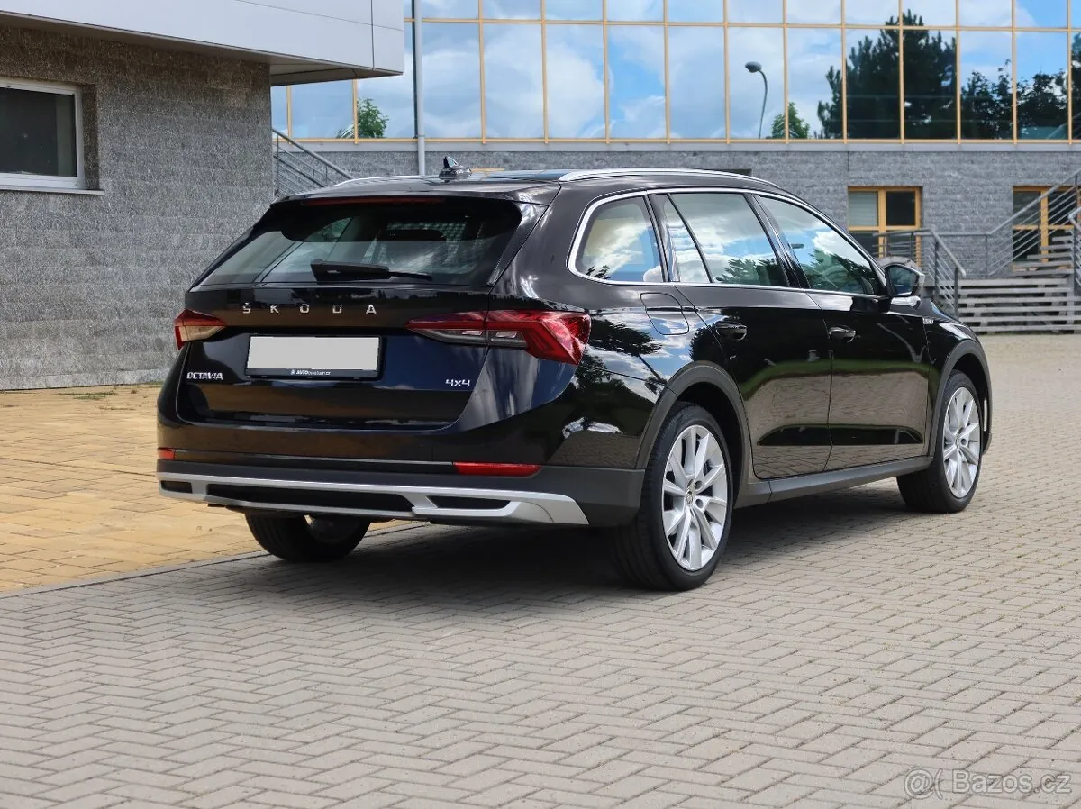 Skoda Octavia 2023 photo 3