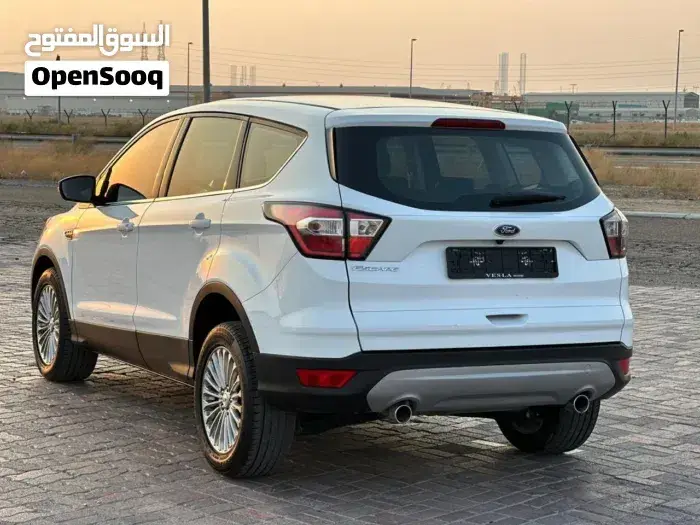 Ford Escape 2018 photo 4