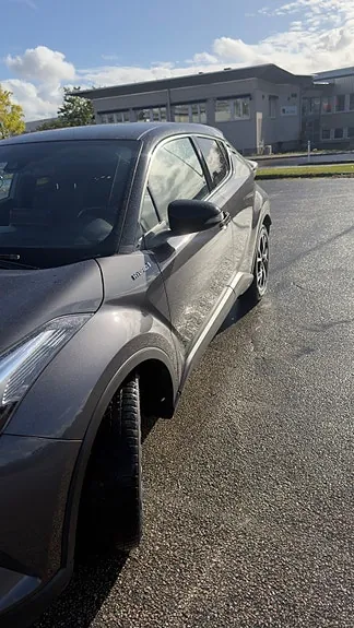 Toyota C-Hr 2018 photo 3