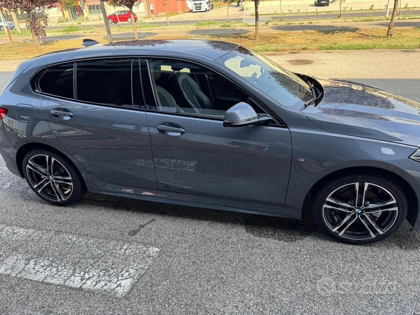 BMW 1 Series 2024 photo 3