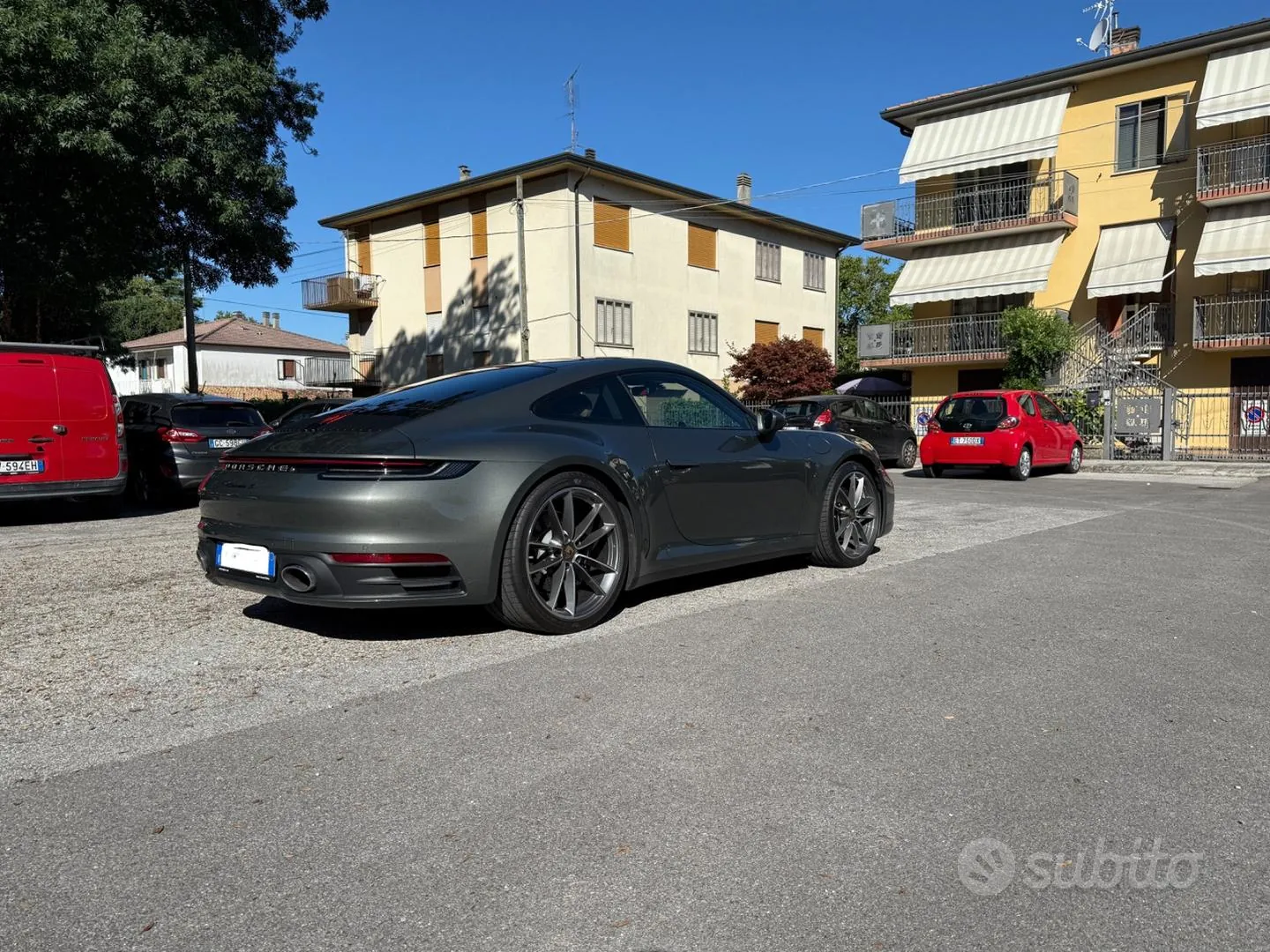 Porsche 911 2023 photo 3