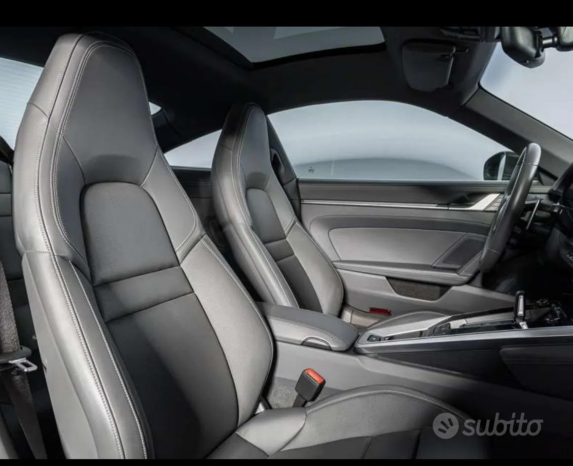 Porsche 911 2023 photo 5