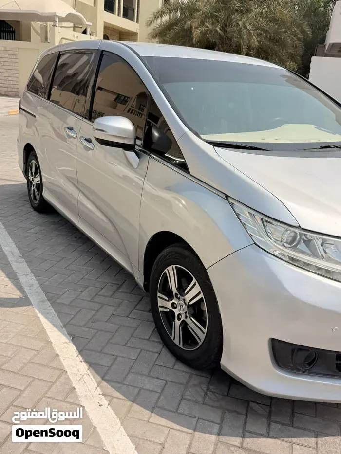 Honda Odyssey 2015 photo 5