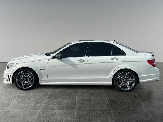 Mercedes-Benz C-Class 2010 photo 2