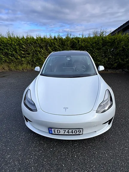 Tesla Model 3 2022 photo 4