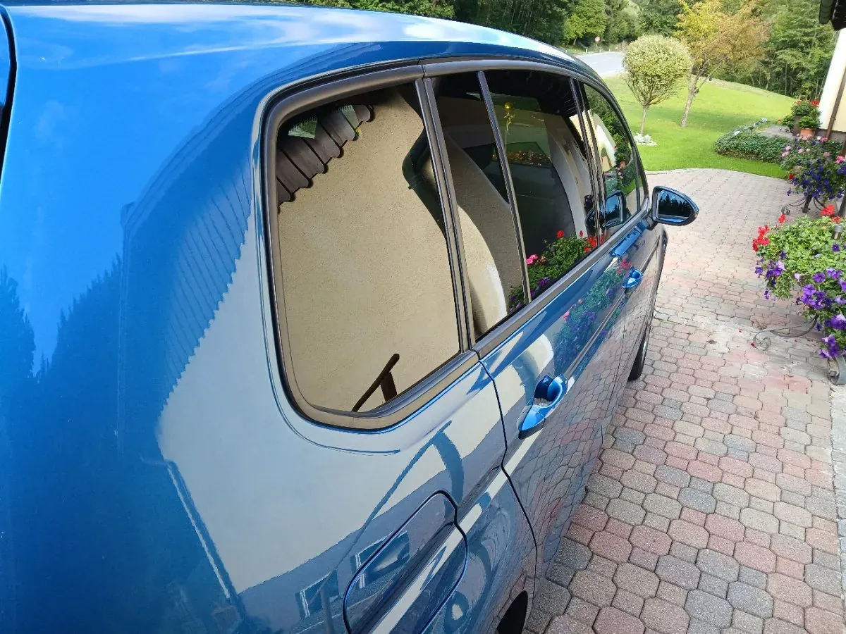 Volkswagen Touran 2019 photo 2