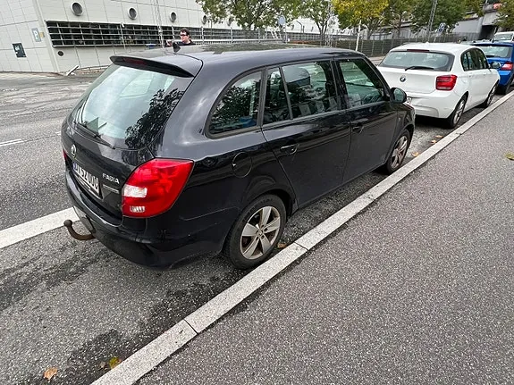Skoda Fabia 2014 photo 5