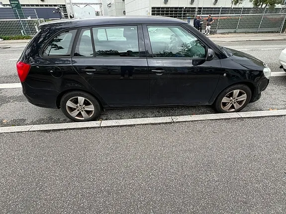 Skoda Fabia 2014 photo 4