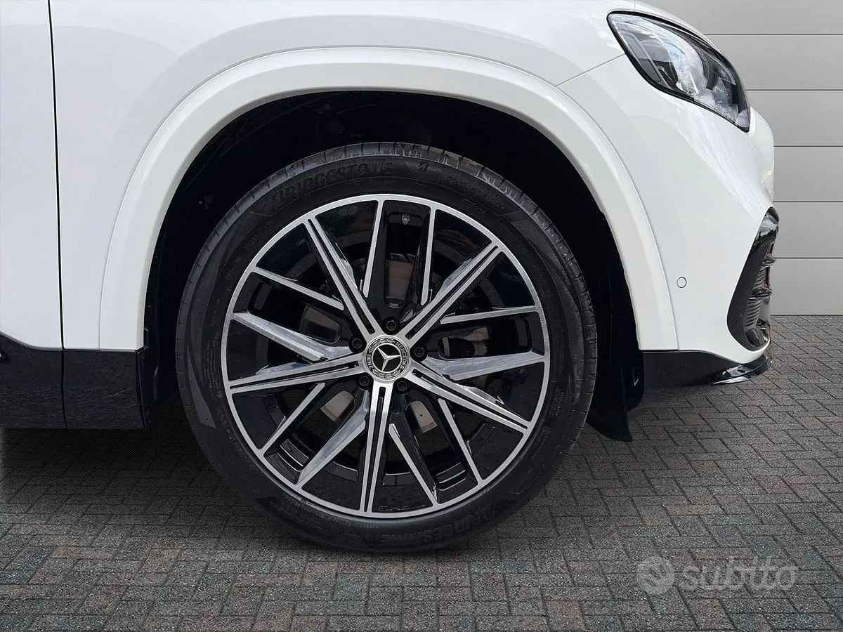 Mercedes-Benz Glb photo 5