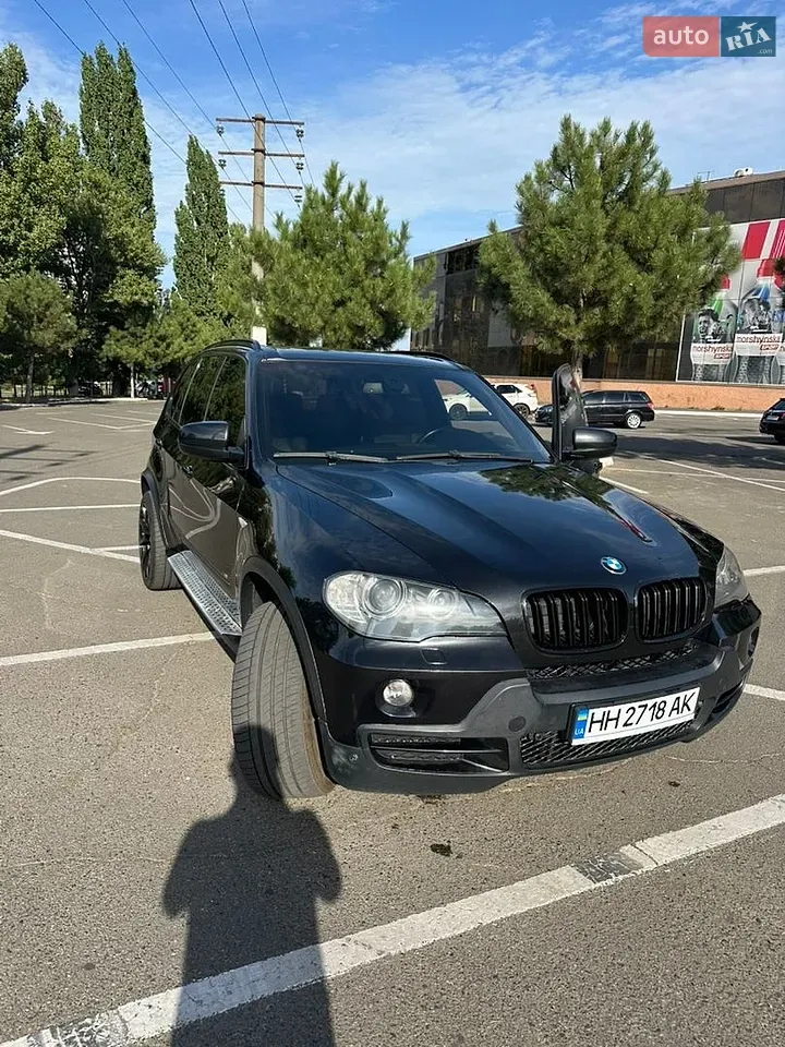 BMW X5 2009 photo 2