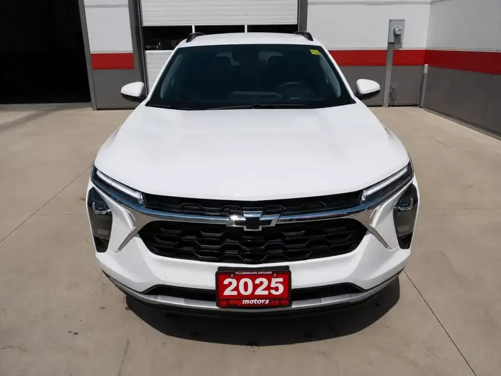 Chevrolet Trax 2025 photo 2