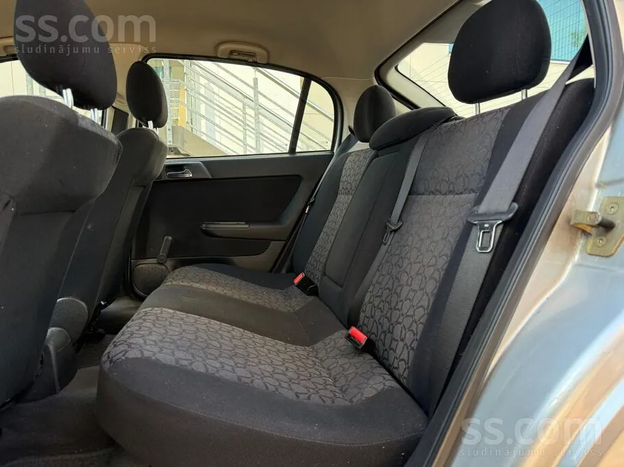 Opel Astra 2000 photo 5