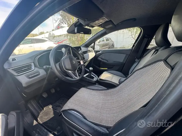 Renault Clio 2024 photo 4