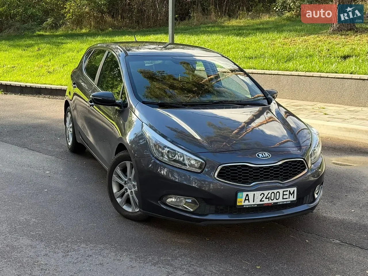 Kia Ceed 2013 photo 2
