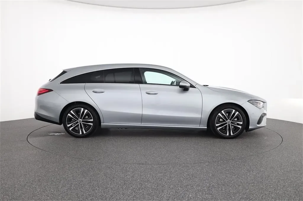 Mercedes-Benz Cla 2025 photo 5