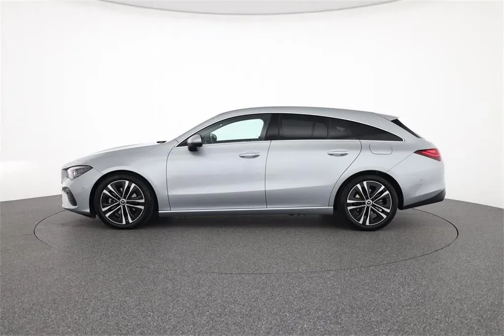 Mercedes-Benz Cla 2025 photo 2